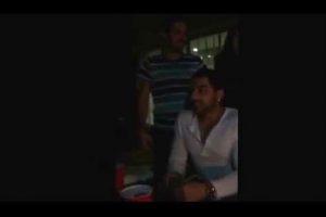 Divertido: Cantar ‘cumpleaños feliz’ nunca fue tan peligroso-VIDEO