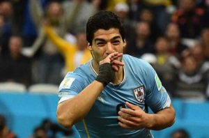 La abuela de Luis Suárez explica por qué muerde su nieto (VIDEO)