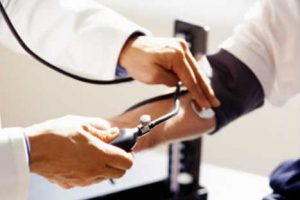 Los exámenes médicos que debes hacerte periódicamente