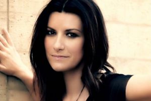 Laura Pausini comparte selfie con un chullo (FOTOS)