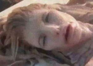 Imágenes de una supuesta ‘sirena’ muerta en la playa de México causa alarma