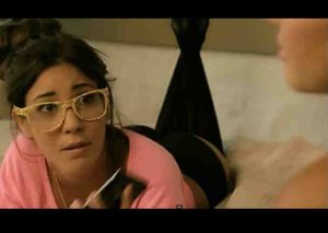 Tilsa Lozano estrena videoblog y muestra fotos de sus ex (VIDEO)