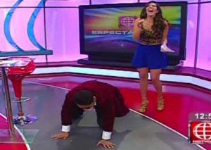 Carlos Álvarez imitó la caída que tuvo Silvia Cornejo (VIDEO)