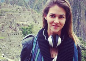 Mira cómo lucía Anahí de Cárdenas cuando era una niña  (FOTOS)