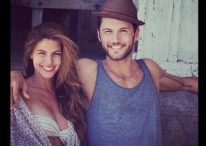 Stephanie Cayo se luce muy enamorada con su novio en Asia (FOTOS)