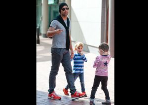 Mira el divertido selfie de Ricky Martin con sus hijos (FOTO)