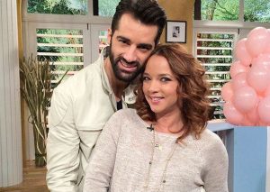 Adamari López muestra la primera foto de su hija recién nacida