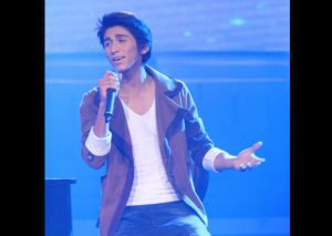 Conoce al imitador de Daniel Lazo (VIDEO)