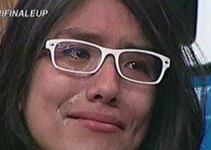 Último Pasajero: Escolar llora luego de someterse a radical cambio de look (VIDEO)