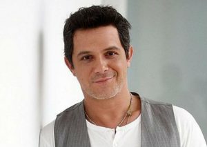 Alejandro Sanz canta salsa junto a Luis Enrique (VIDEO)