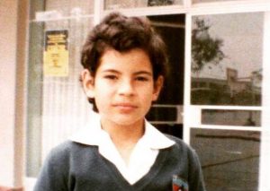 ¿Reconoces quién este dulce niño?  (FOTO)