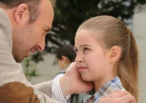 Mira cómo luce ahora la ‘hija’ de Onur en la actualidad (FOTOS)