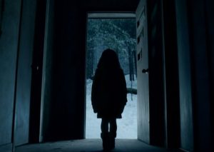 ¡Tenebroso! Toma una foto en hospital y aparece una niña fantasma