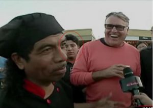 En plena entrevista intentan robarle a visitante de Mistura (VIDEO)