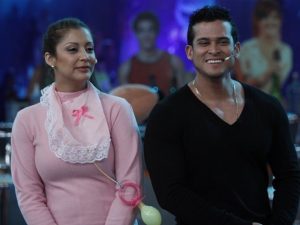 Mira la peculiar forma en que Christian Domínguez reveló embarazo de Karla Tarazona