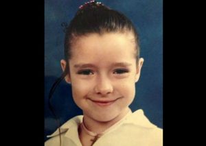 ¿Quién es esta dulce niña? En la actualidad es una reconocida actriz  (FOTO)