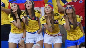 ¿Discriminación? Pollería es acusada de preferir a colombianas por este anuncio