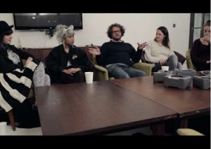 YouTube: Eran adictos a Internet y esto les pasó cuando se las quitaron (VIDEO)