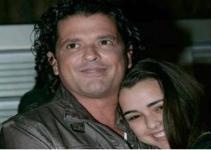 Instagram: Hija de Carlos Vives enciende la polémica con foto desnuda