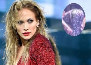 Jennifer López: Su pantalón se rompió en pleno concierto y… – VIDEO