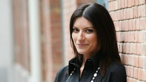 ¡Irreconocible! Laura Pausini perdió su delgada figura