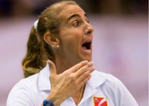 Natalia Málaga: Tuvo fuerte intercambio de palabras con voleibolista (VIDEO)