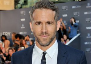 Ryan Reynolds casi va a la cárcel ¿solo por comprar pasteles? (VIDEO)