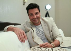 Chayanne enloquece Instagram con diminuto traje de baño a sus 48 años