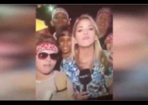 YouTube:   Reportera fue acosada en plena transmisión en vivo