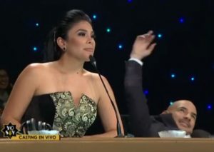 Yo Soy: Ricardo Morán sufre tremenda caída en pleno programa en vivo