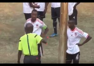 YouTube: Fue expulsado del partido y esta fue su fatal reacción