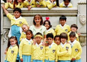¡Vivan los niños!: La maestra ‘Lupita’ luce más sexy que nunca