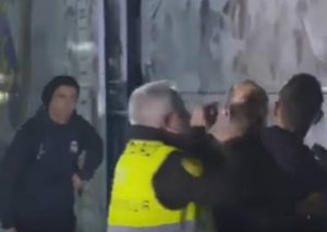 Cristiano Ronaldo tuvo noble gesto con hincha – VIDEO