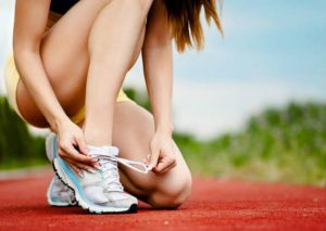 TIPS: Amárrate las zapatillas con estilo – VIDEO
