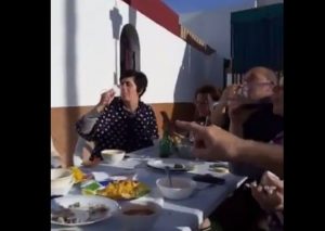 Twitter : El peor ‘Mannequin Challenge’ de la historia  que verás – VIDEO