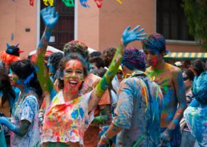 Así se viven los carnavales en Perú – VIDEO