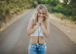 Qué bonito – Vicky Corbacho y Grupo Extra