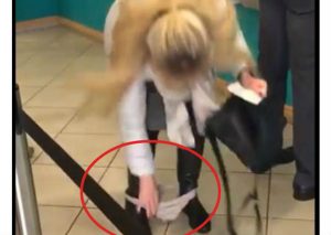 YouTube: Saca dinero del cajero y no se da cuenta que … ¡Ups!