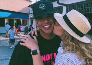 Usuarios pensaron que ella era la novia de Daddy Yankee pero en realidad es su hija