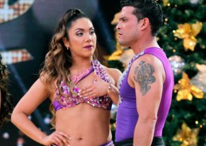 ¡No lo veas Chabelita! ¿Christian Domínguez engañó a Isabel y fotografía lo comprueba?
