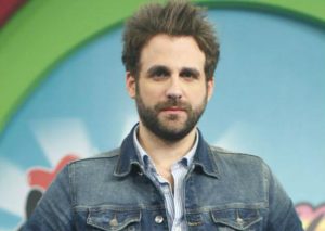 Usuarios envían mensaje a Rodrigo González por suspensión (FOTOS)
