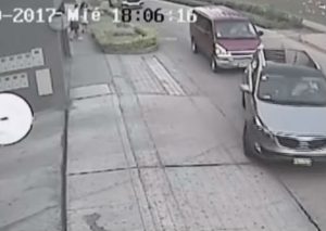 Surco: Roban 10 mil soles en menos de un minuto (VIDEO)