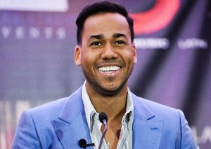 Romeo Santos sorprende a fans con video de hace 15 años (VIDEO)