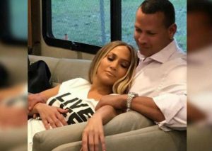 Jennifer López: ¿Su nueva canción es una indirecta para su pareja? (VIDEO)