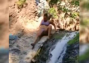 Facebook Viral: Intentó tomarse una foto de recuerdo pero sufre terrible incidente (VIDEO)