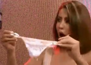 Karla Tarazona revela como habría encontrado prenda íntima de Isabel Acevedo (VIDEO)