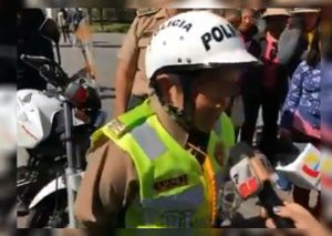 Niño dirigió el tránsito de Arequipa por este motivo (VIDEO)
