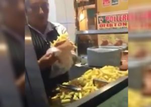 Viral: Pide ‘yapa’ y le dio tremenda porción (VIDEO)