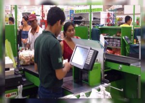 ¿Por qué no debes dar tu DNI en los supermercados?
