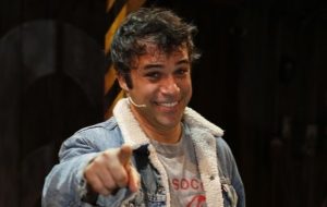 Renzo Schuller conducirá famoso programa de televisión
